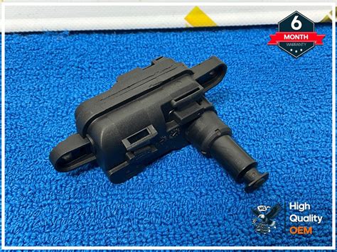 2019 - 2023 AUDI Q3 FUEL FLAP DOOR CAP RELEASE LOCK ACTUATOR OEM ...