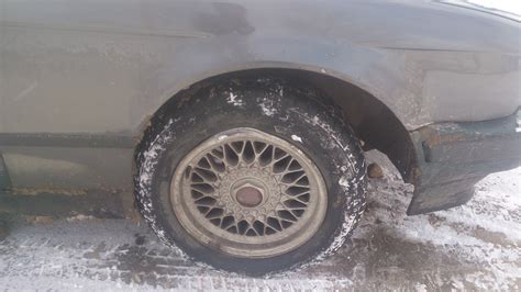 Зимой лысая резина на бмв не прокатит! — BMW 5 series (E34), 3 л, 1990 ...