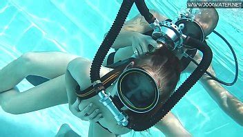 Super Hot Underwater Blowjob With Minnie Manga Xnxx