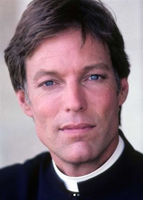 iconic actor richard chamberlain   king  miniseries dies
