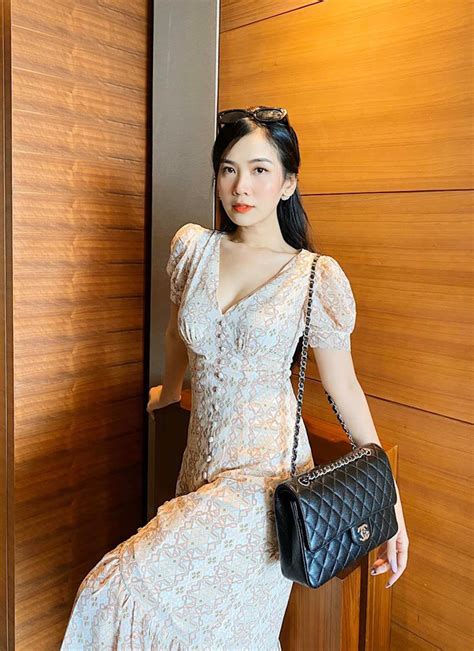 Thêm gái Việt được khen trên báo Trung lần này là Chù Disturbia hot girl Sài Gòn nổi tiếng