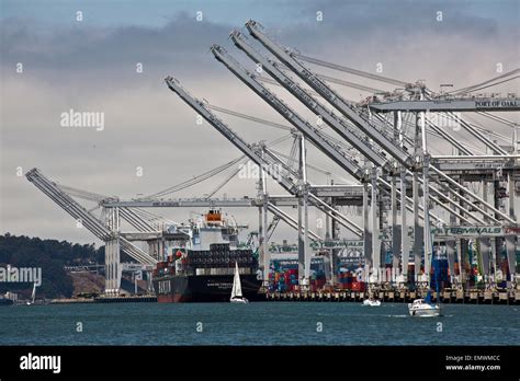 Container Port Oakland California Stock Photo Alamy