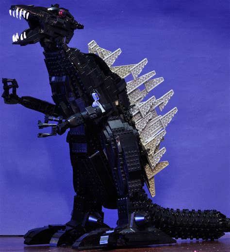 Lego Godzilla - a photo on Flickriver