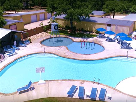 River Oaks Resort Frio River Camping