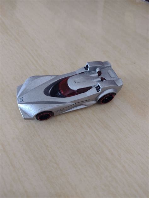 Carro Hot Wheels Scoopa Di Fuego Prata Carrinho De Beb Hot Wheels Usado Enjoei