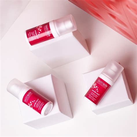 Acne Out активен крем против пъпки