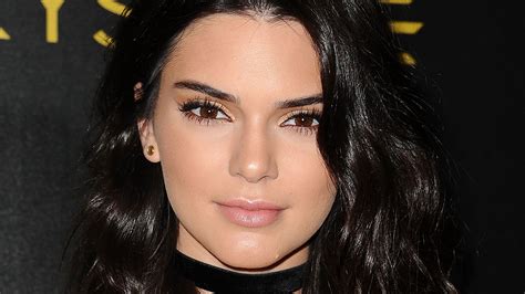 Kendall Jenner Posts Nude Photoshoot To Instagram Teen Vogue