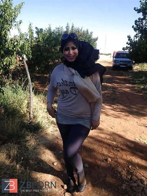 Hijab Red Hot Jaw Dropping ZB Porn