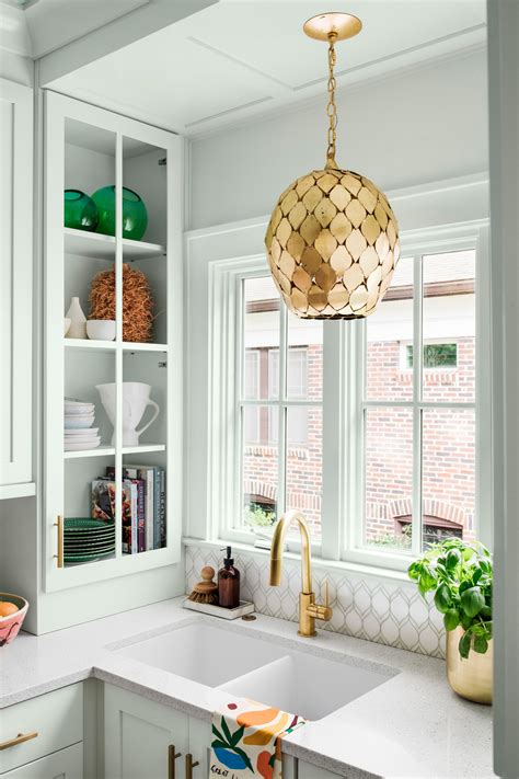 26 Kitchen Lighting Ideas That Make a Statement