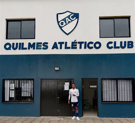 Olympia Club de Futbol added a... - Olympia Club de Futbol