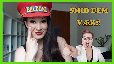 Karen vil have pladser andre sad på KAREN STORYTIME YouTube