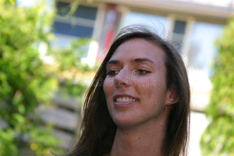 Brunette Attirant Photo Stock Image Du F Minin Bronz