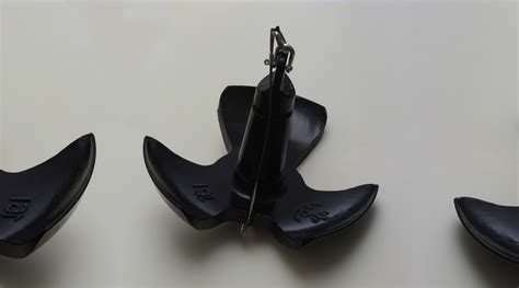 Якорь для лебедки Стронгер. С функцией "не застряющий"