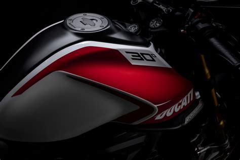 Ducatis Naked World Icon Celebrating Years Of The Monster Motorcycle Motoph Motoph
