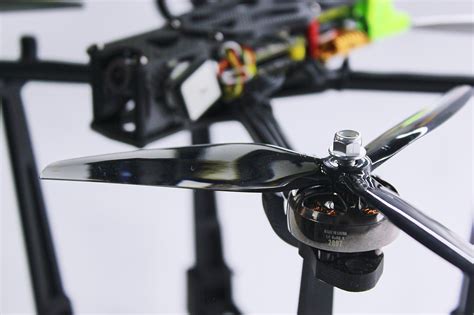 FPV дрон Победитель 7 дюймов 750MHz 4.9GHz купить в интернет-магазине ...