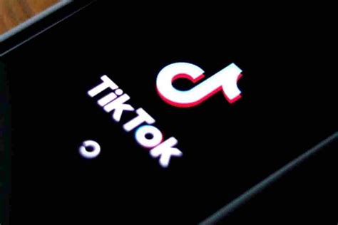 Nuova Allarmante Challenge Di Tiktok Sex Roulette Ma Attenzione A Chi Perde Cityrumors