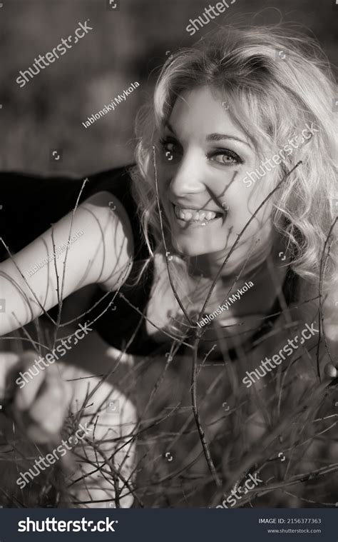 Beautiful Sexy Blonde Girl Posing Field Stock Photo 2156377363 Shutterstock