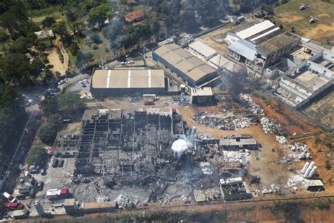 Explosão Em Metalúgica De Sp Sobe Para Cinco O Número De Mortos