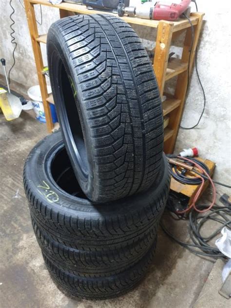 Zimske gume Hankook 235 55 17 DOT 3317