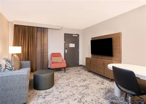 Embassy Suites By Hilton Memphis East Germantown Area Hotel