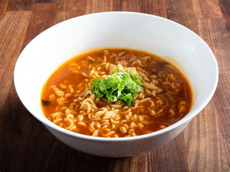 Shin Ramyun Is Terrible! (Long Live Shin Ramyun!)