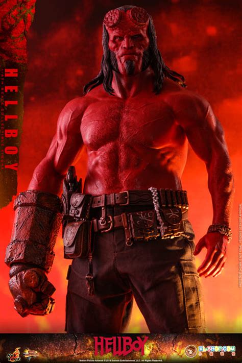 Hot Toys Mms Hellboy Th Scale Hellboy Collectible Figure
