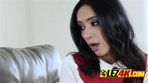 Lesbian Schoolgirls Deep Throat Strapon