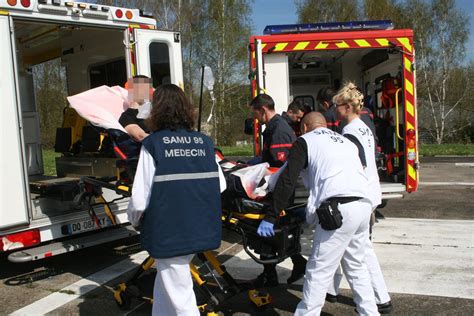 Val d Oise Un motard dans un état grave après un accident à Arnouville