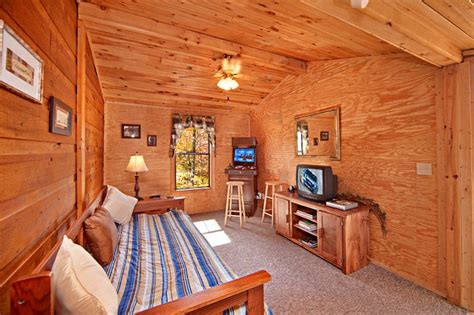 Heavenly Dreams Cabin Near Pigeon Forge Sky Harbor Resort