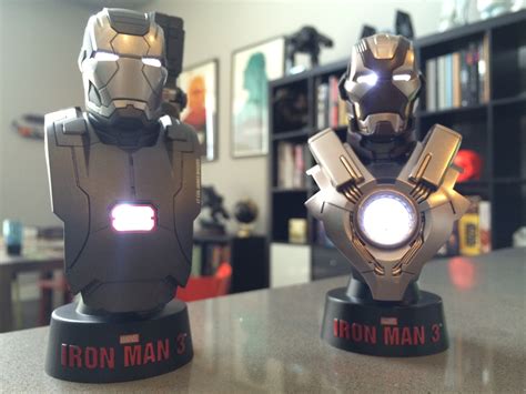 Cool Stuff Hot Toys Iron Man Mini Busts Deluxe Set