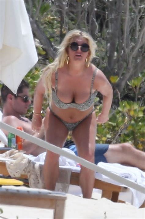 Jessica Simpson Big Boobs Nude