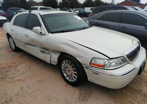 Bidding Ended On 1lnhm83v56y609989 Salvage Lincoln Town Car At Ashland