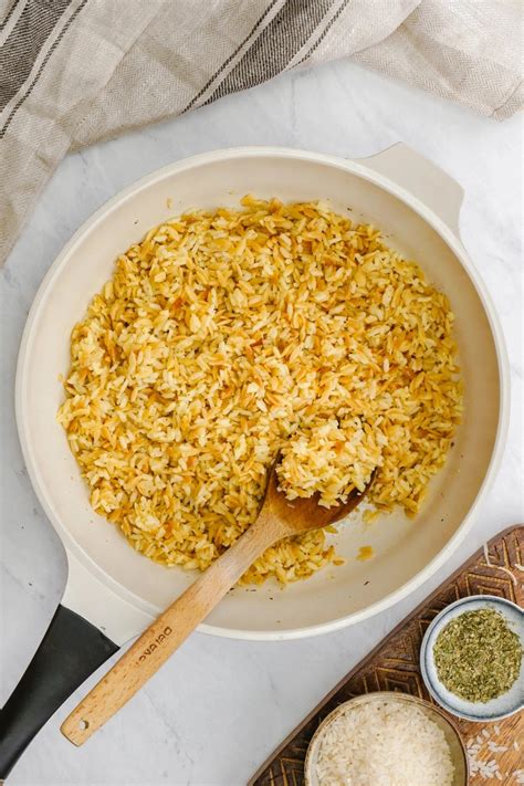 Easy Rice Pilaf - Easy Peasy Meals