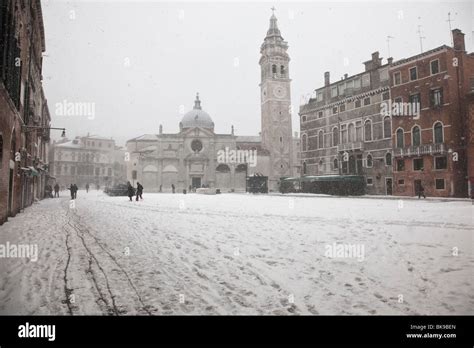 Snow In Venice Italy Stock Photo Alamy