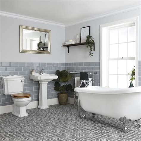 Milano Legend Traditional Bathroom Suite With Freestanding Bath