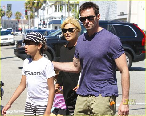 Hugh Jackman & Family: Day Out in Beverly Hills!: Photo 2563377 | Ava