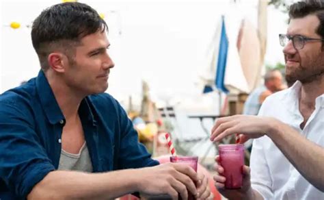 Crítica de Bros Más que amigos Noche en el museo gay El Diario Vasco