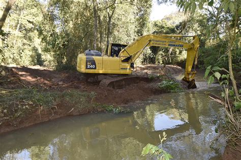 Prefeitura Realiza Desassoreamento Do Rio Jundia Mirim Not Cias