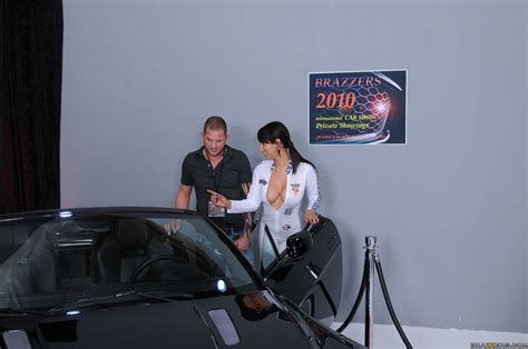 Isis Love Car Show Porn Pic