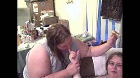 Your Bbw Nurse Vicki Bbw Nurse Vicki Enjoys Eatting A Chocolate Vanilla Ice Cream Popsiscle Wmv