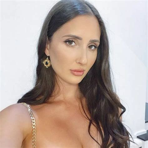 Naked Details About Isabelle Eleanore S Biography And Net Worth Net Worth Post