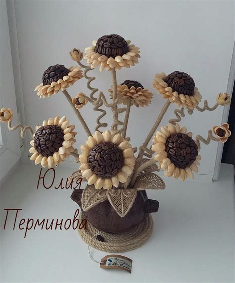 Одноклассники | Flower crafts, Jute crafts, Pine cone crafts
