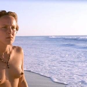 Maya Gaugler Nude Sous Le Sable Pics Video Leaked Nudes