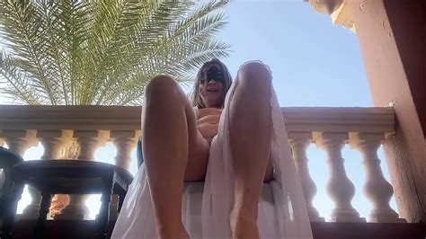 Hairy Pussy On The Outdoor Balcony Masturbates And Orgasms With Squirting Xhamster