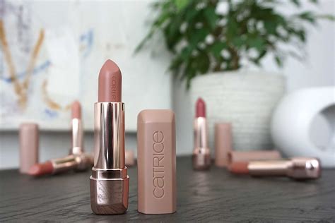 CATRICE Full Satin Nude Lipstick Review Verdraaid Mooi