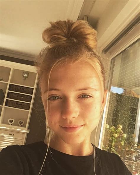 En Pause Cannelle Quel Nom En Pause Pr Sentation Des Personnages Blonde Hair Girl