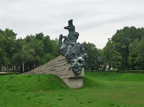 Киев в годы ВОВ. Экскурсия в Бабий Яр