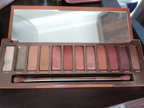 Urban Decay Naked Heat Palette Beauty Personal Care Face Makeup On