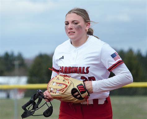 Local news headlines and community reports from the Petoskey News-Review 8