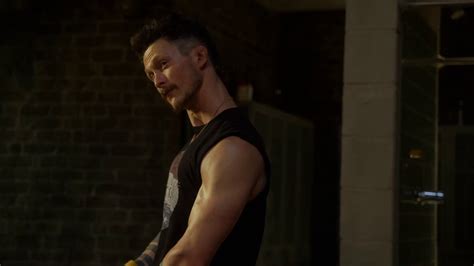 AusCAPS Jonathan Tucker Nude In Kingdom 2 05 Happy Hour